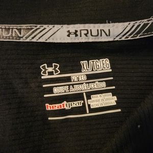 Mens under armor heat gear shirt